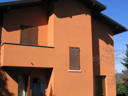 Rasatura con posa rete e rivestimento intonaco ai silicati