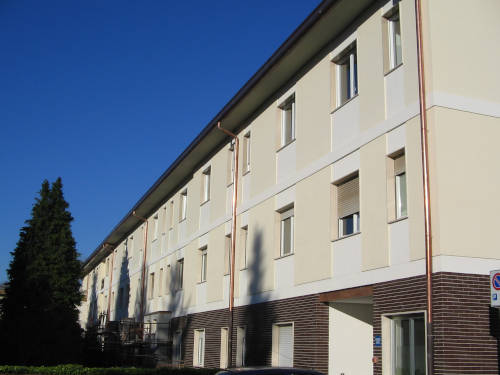 Tinteggiatura con pittura acrilica per esterni